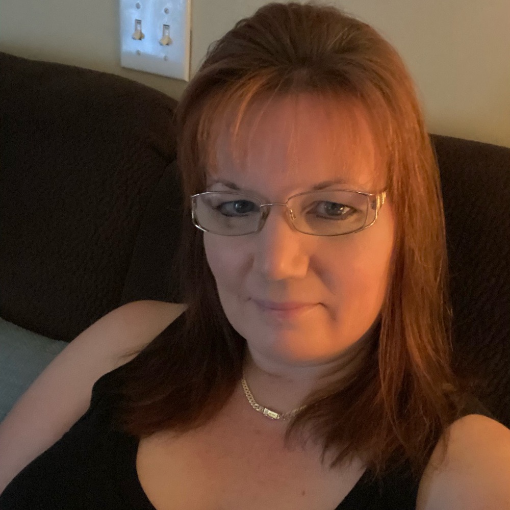 Meet your Posher, Nora